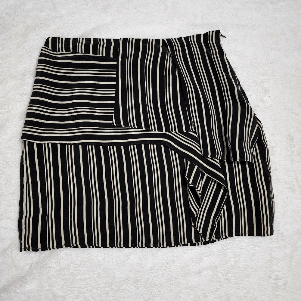 ZARA Black white stripe mini skirt Size S